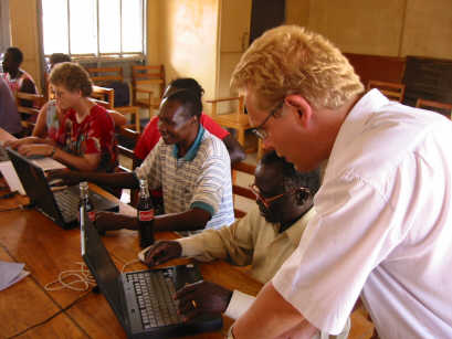 Undervisning i Nord-Uganda hos "Church of Uganda" i Kotido