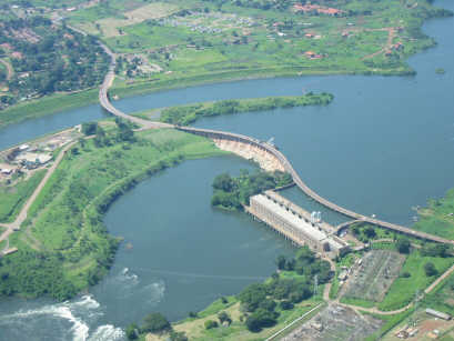 Luftfoto af "Owen Falls dæmningen" hvor næsten al Ugandas energi bliver produceret